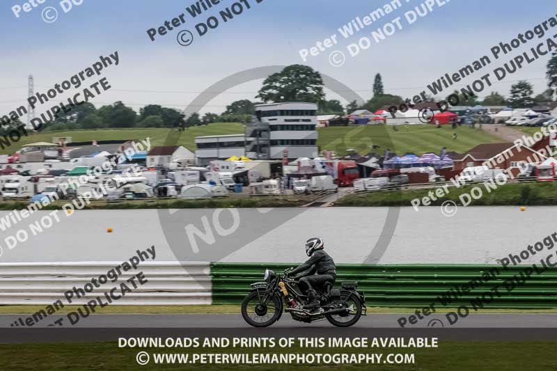 Vintage motorcycle club;eventdigitalimages;mallory park;mallory park trackday photographs;no limits trackdays;peter wileman photography;trackday digital images;trackday photos;vmcc festival 1000 bikes photographs